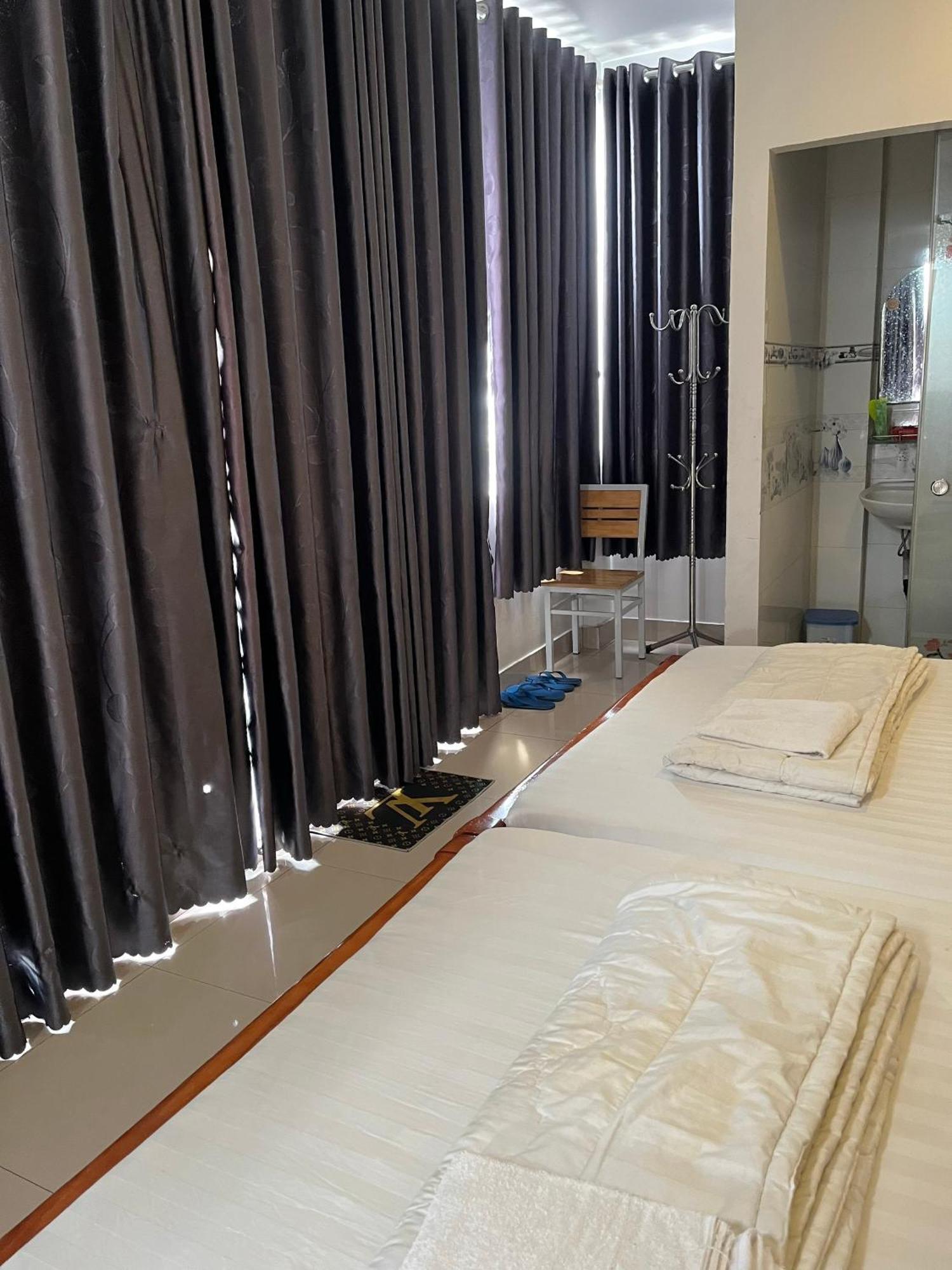 Khach San Anh Dong Hotel Cidade de Ho Chi Minh Exterior foto